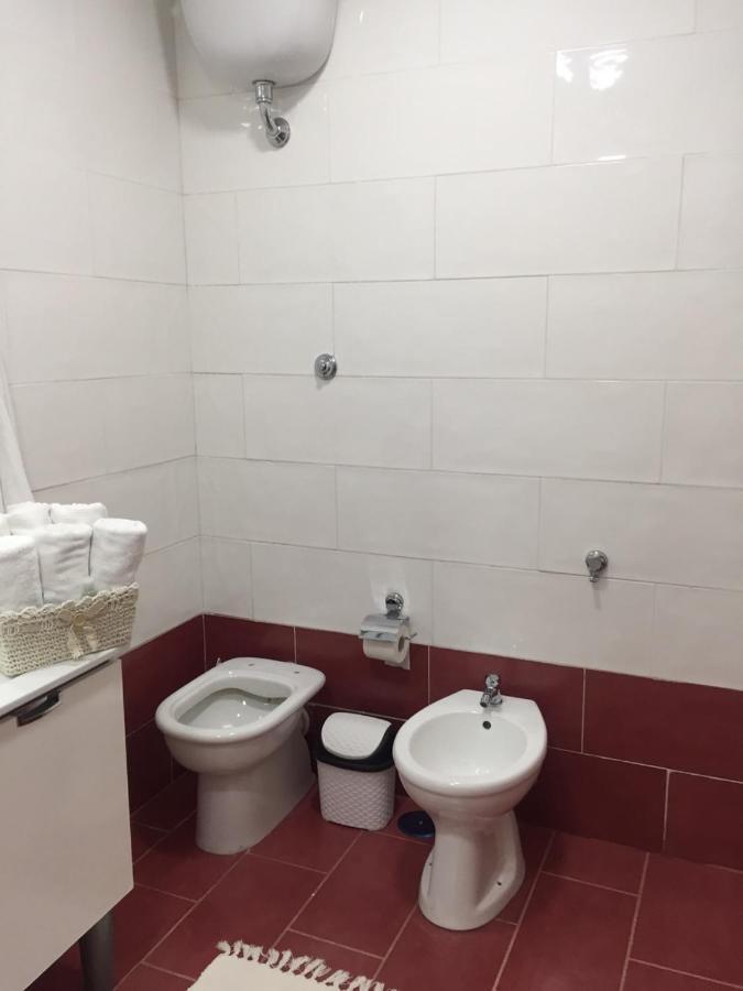 לינה וארוחת בוקר נאפולי Monolocale מראה חיצוני תמונה